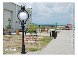 Stalp Iluminat Gradina, Curte din Fonta h-O1
