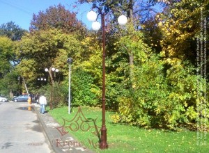 Stalp Iluminat Parc Metalic cu Ornamente Fonta UNIO-3C-T1
