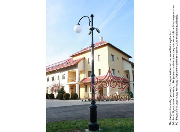 Stalp Iluminat Parc Metalic cu Ornamente Fonta UNIO-M1